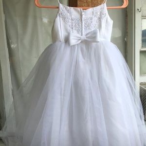 oleg cassini flower girl dress